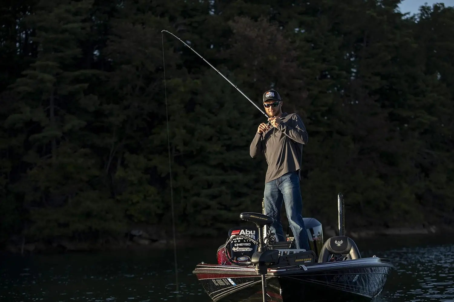 Professional Baitcasting Fishing Reel and Rod Combo with Smooth Drag System