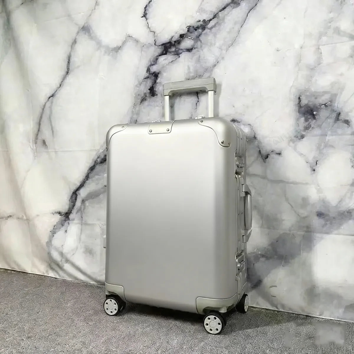 Designer luggage Rolling Wheels Telescopic Handles combination lock box carry on suitcase travel suitcase