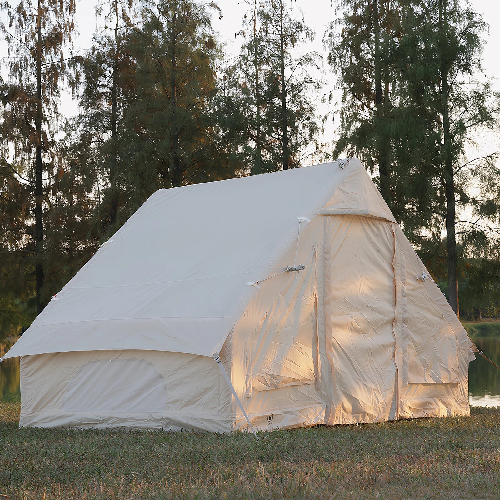 4-6 Person House Instant Glamping Camping Tents House with Hand Pump Inflatable Camping Tent Easy Setup for Adults Travel Hiking